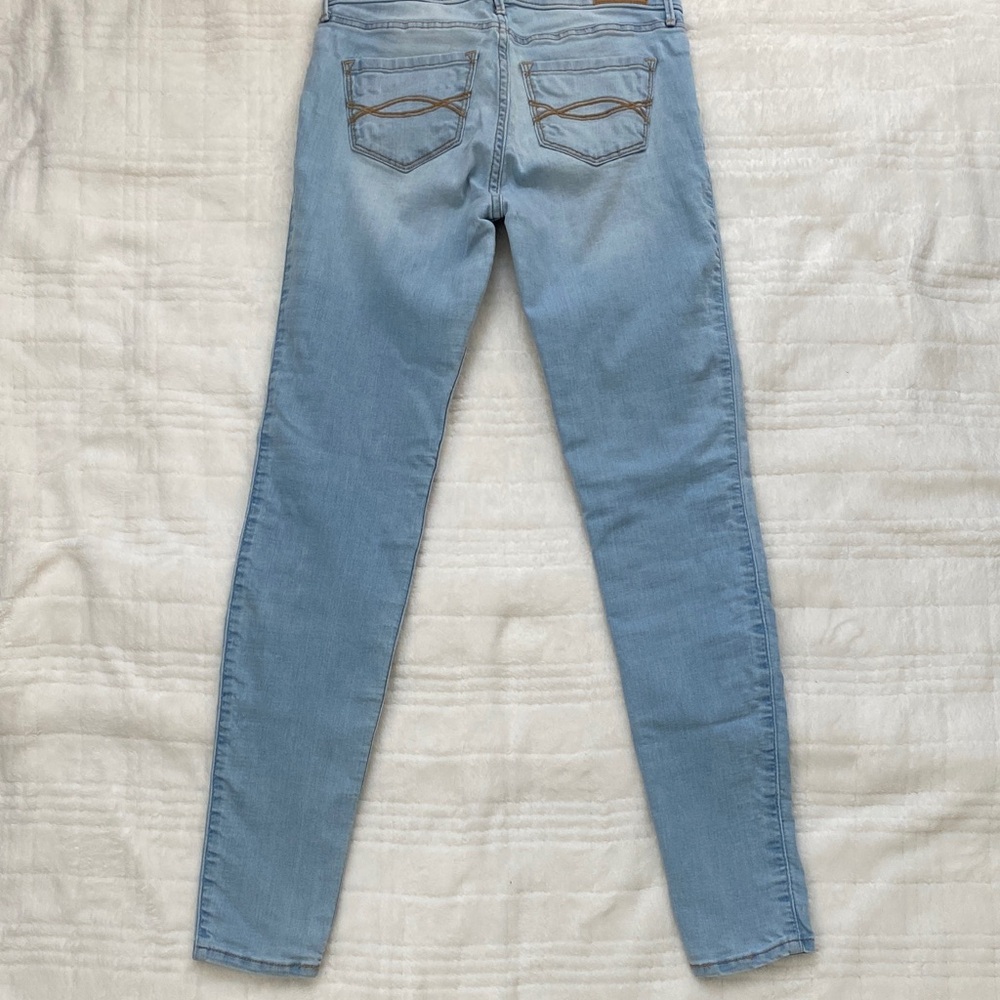 Abercrombie Jeans - Picture 2 of 5